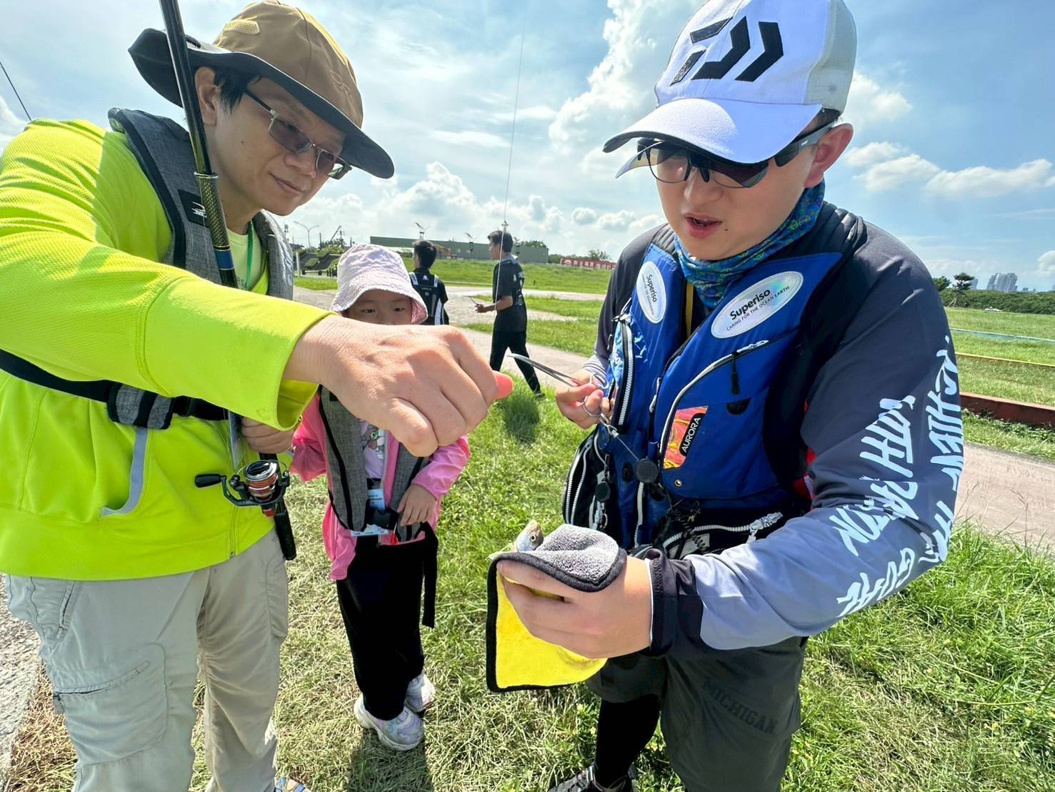 釣魚治百病，社子島開診啦！