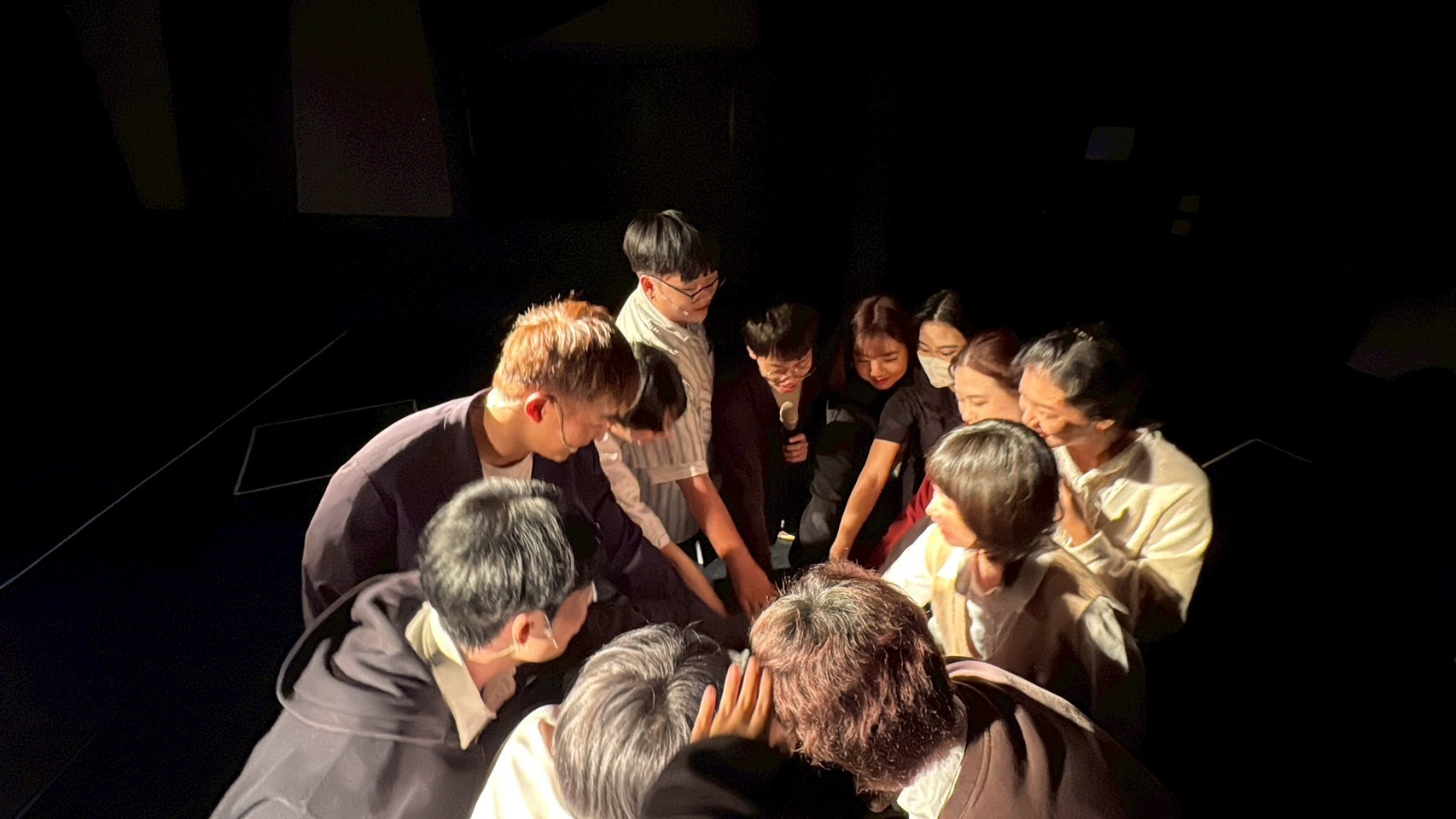 台北海大演藝時尚事業管理系年度班級展演《他在星期一死去》