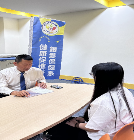 南山人壽進行銀髮系同學面試甄選作業