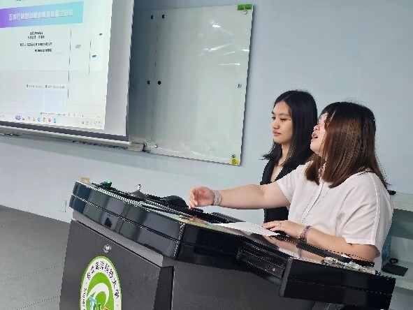 同學回覆評審老師的提問