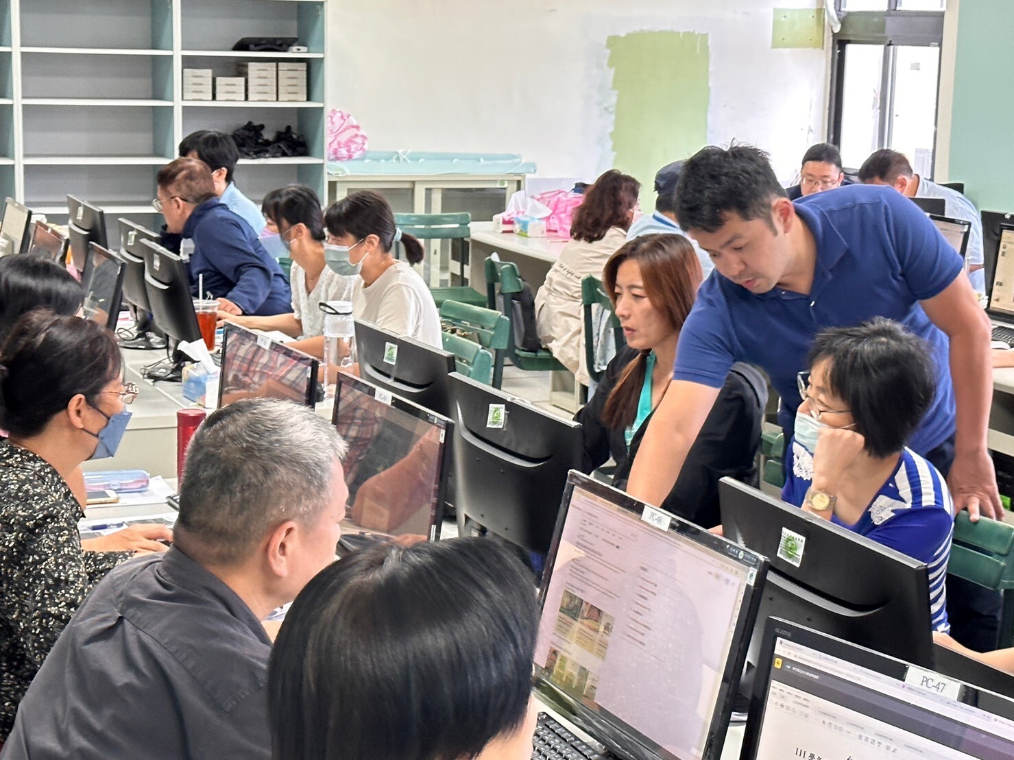 7月5日「AI應用讓您變成生產力之王」認真上課實況 講師:CAVE教育團隊曾吉弘(阿吉)博士