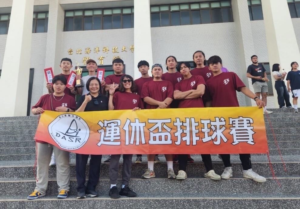 默默付出、勞苦功高的工作成員們