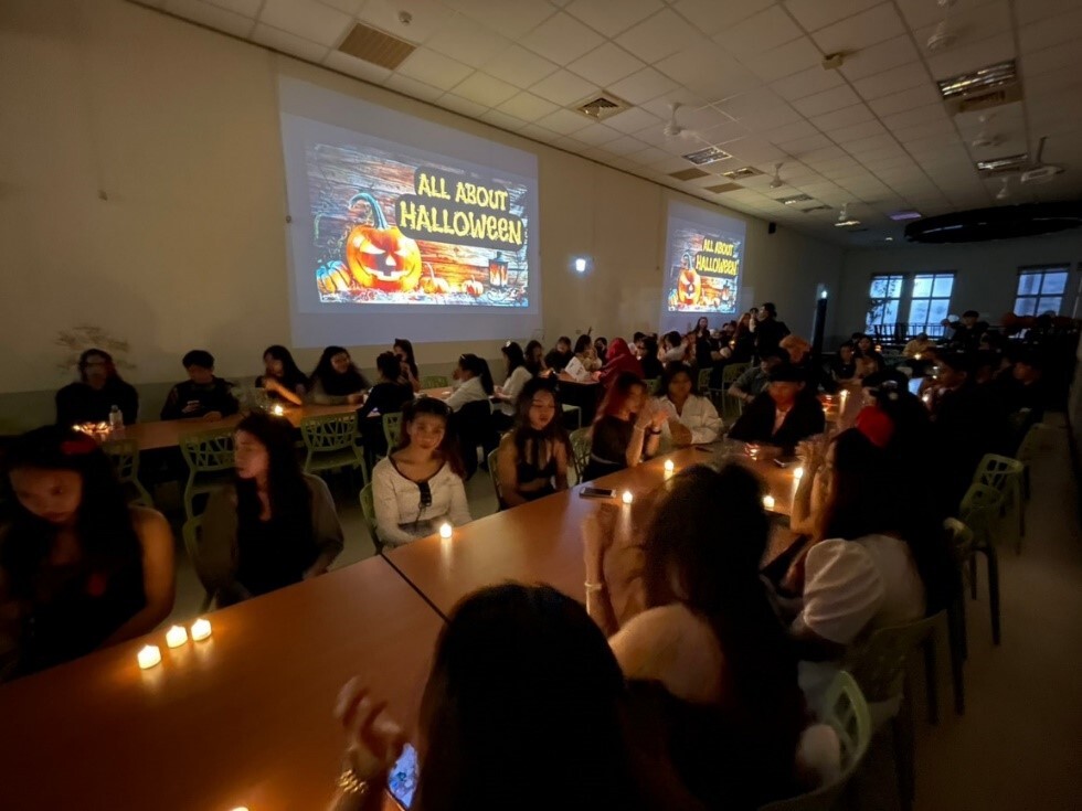 變裝成鬼修女的馬喬峰同學