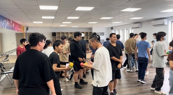 新生熱情參與活動