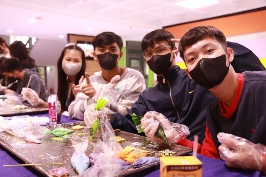 腦力激盪時間畫好畫滿，每一個人都是創意小畫家呢！