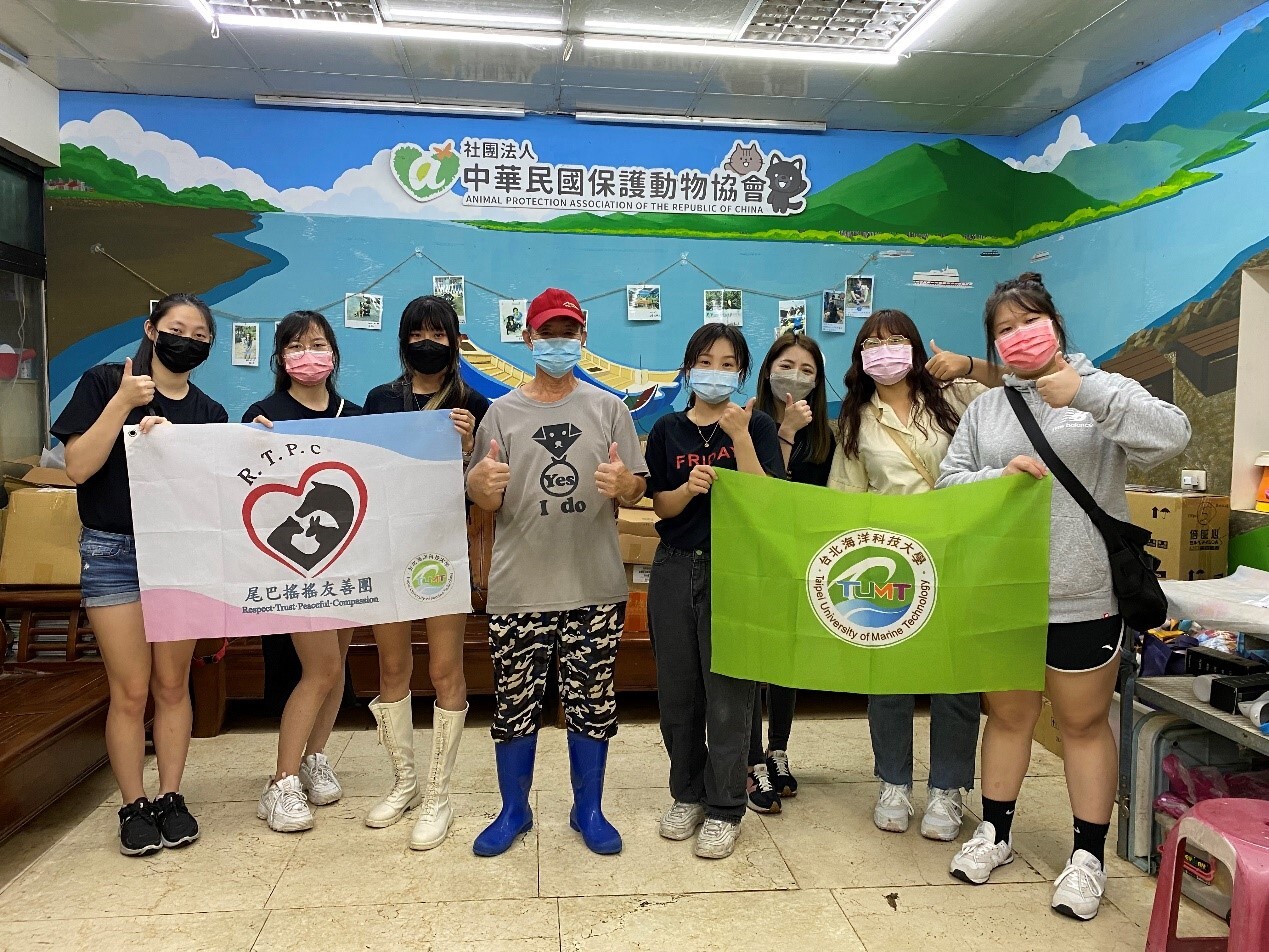 社團活動與保育場合影
