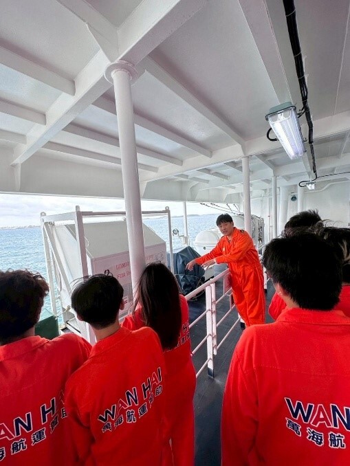 講解海上撤離系統與救生筏水壓釋放裝置做動原理